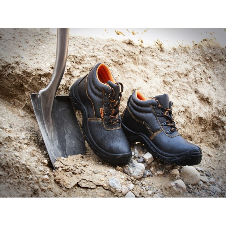 Wellwork Protection S3 Stiefel niedrig scene 1